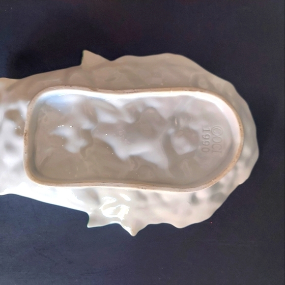 Vintage OCI Ceramic Basket of Hydrangea - Picture 2 of 5